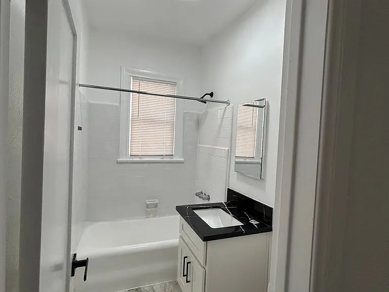 Val D' Kingsley LLC — Photo 43