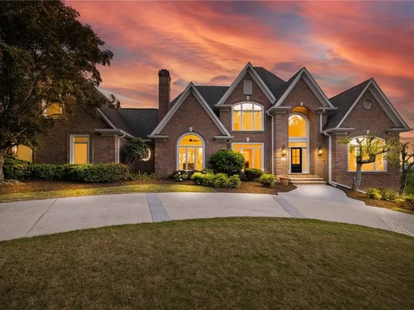 3143 Winding Lake Dr, Gainesville, GA 30504