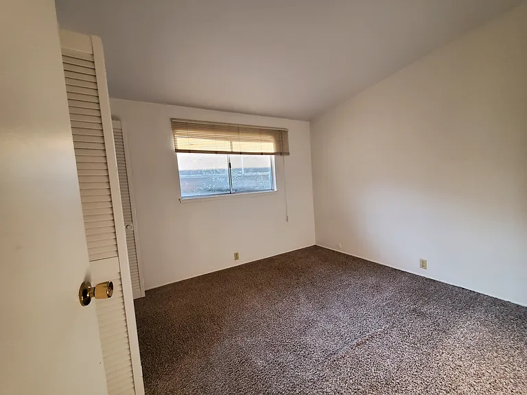 630 Isla Pl — Photo 5