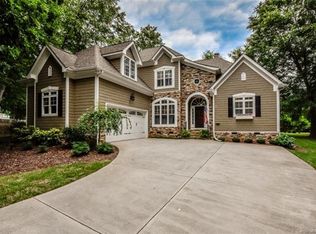 176 Mandarin Dr, Mooresville, NC 28117