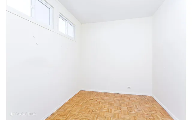 Rented by Douglas Elliman | media 33