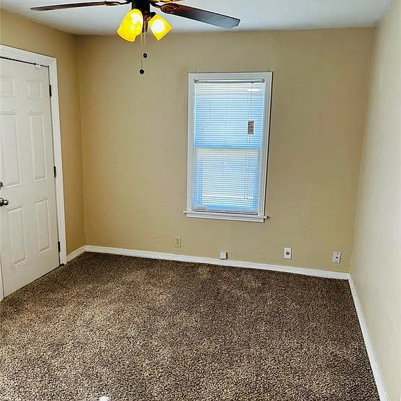 715 W Huber Ave — Photo 6