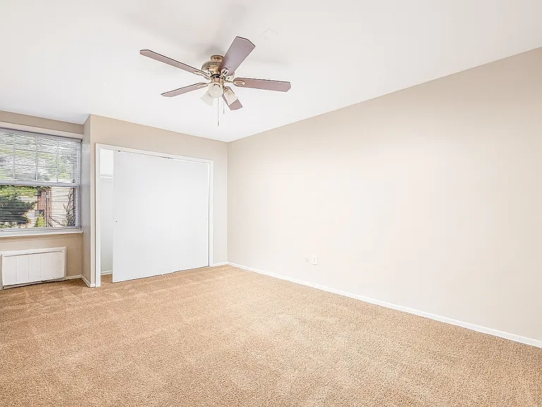 Aspen Grove Apartment Homes — Photo 20