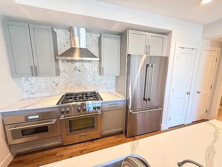 50 Hichborn St #407 — Photo 11