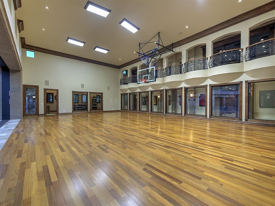 NBA Quality Basketball Court