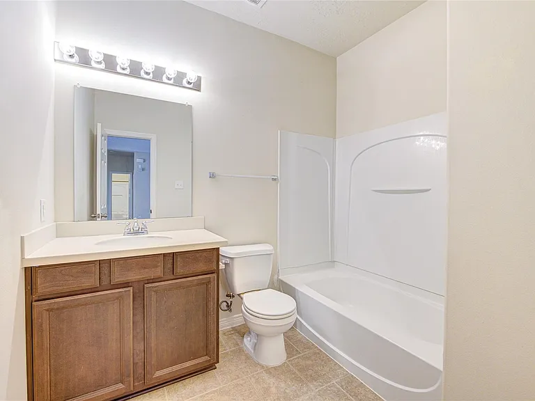 5007 Jade Cove Ct — Photo 28