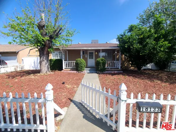 18133 Lull St, Reseda, CA 91335