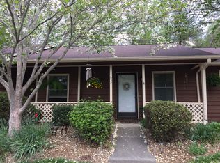 632 Rock Garden Cir, Winston Salem, NC 27104