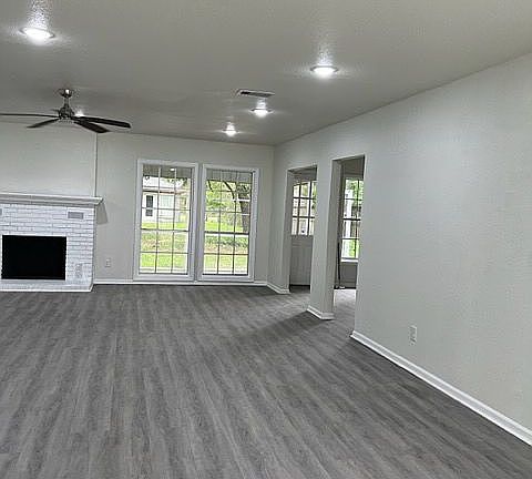 2nd image of 1104 Estates Dr