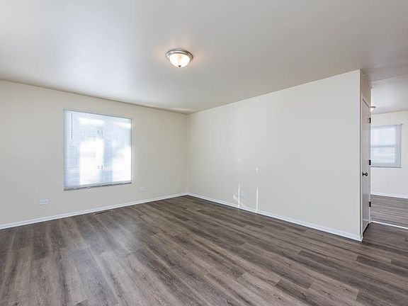 4th image of 2621 Galilee Ave