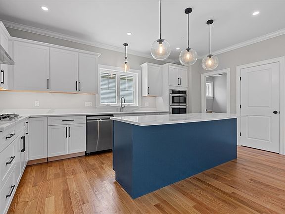 3rd image of 22 Pleasant St #B