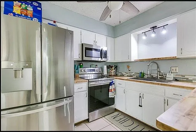 3814 Butterfield Rd — Photo 19