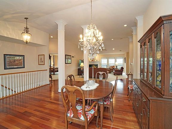 4th image of 7048 Glen Arbor Dr
