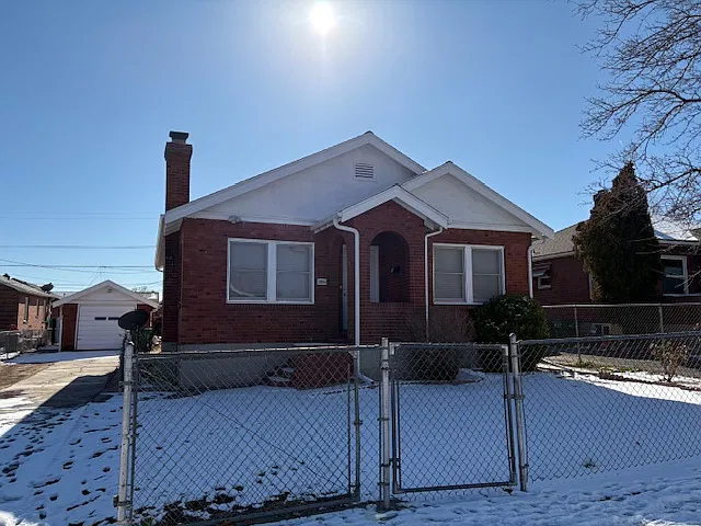 2 bed, 1000 sqft, $2,300 — Photo 1