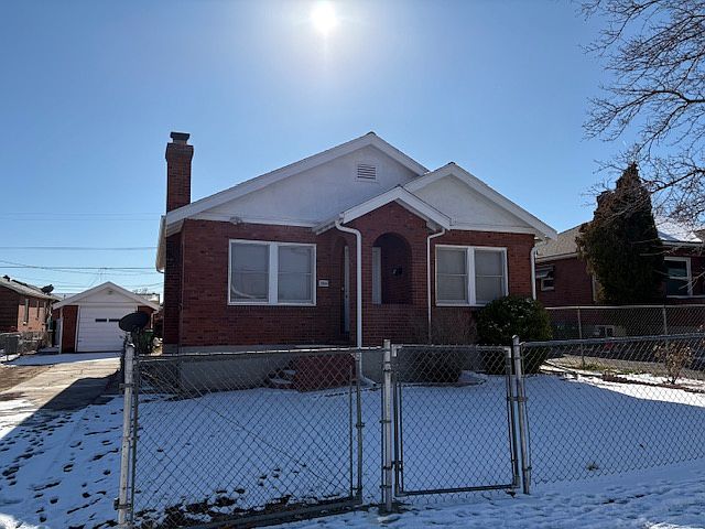 1st image of 534 Thoma St