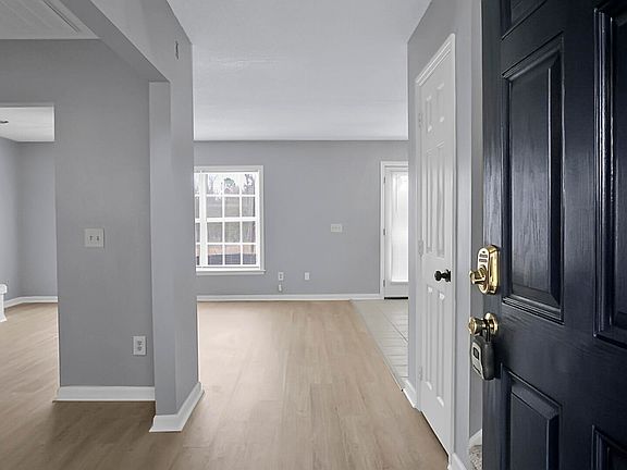 4th image of 8130 Lansbury Ct