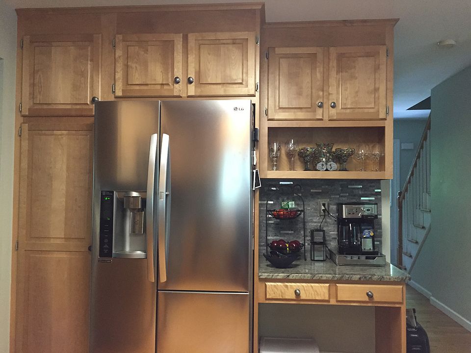 2nd image of 24 Ichabod Ln