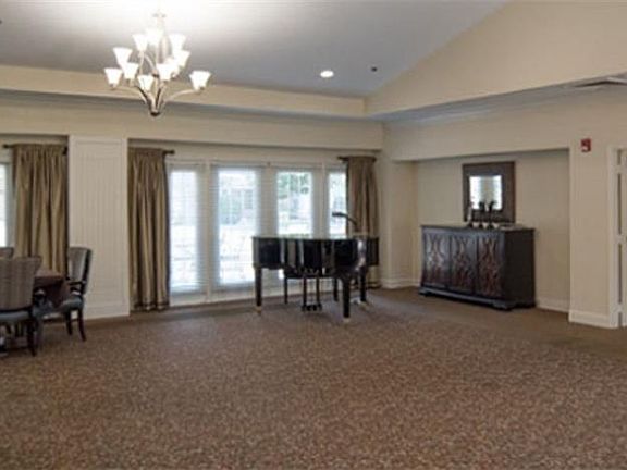 4th image of 1650 S Stonebridge Dr