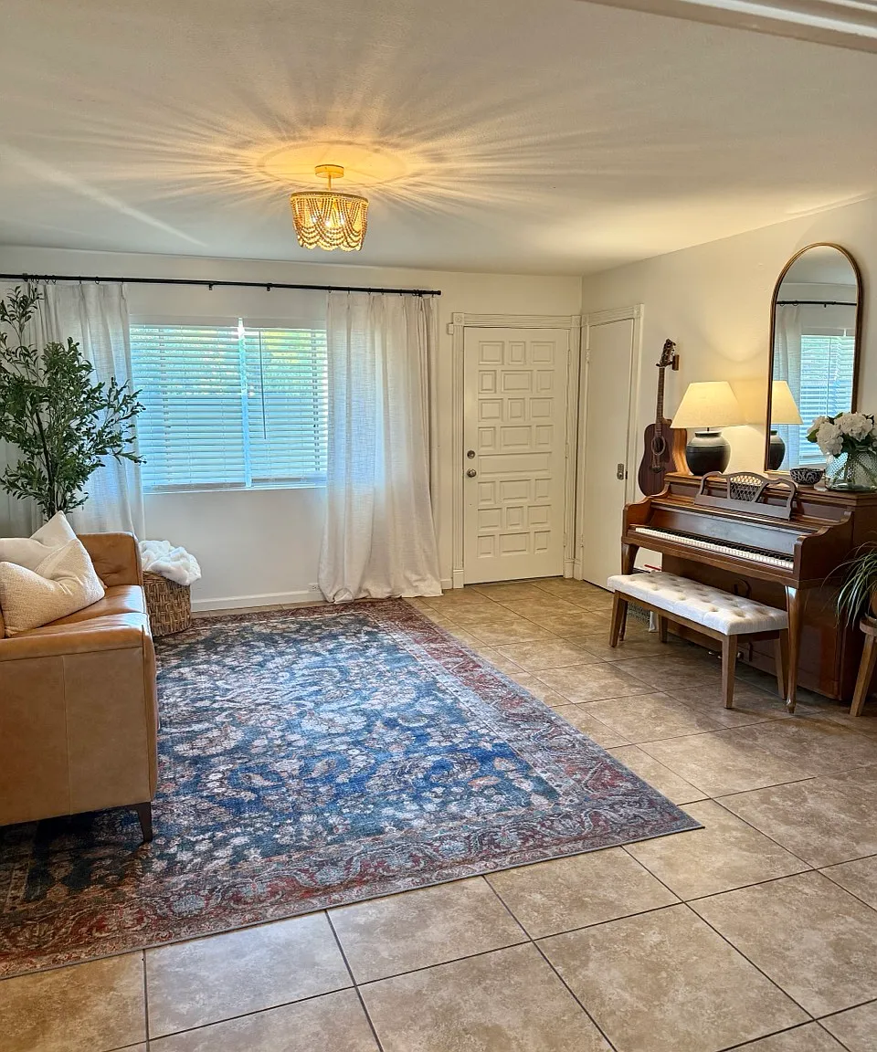 4 bed, 2225 sqft, $2,750 — Photo 3