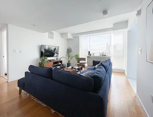 Rented by Kahen Properties | media 29