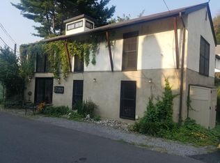 60 Wilson St, Lambertville, NJ 08530