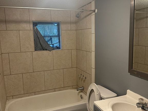 3rd image of 111 Nona Dr