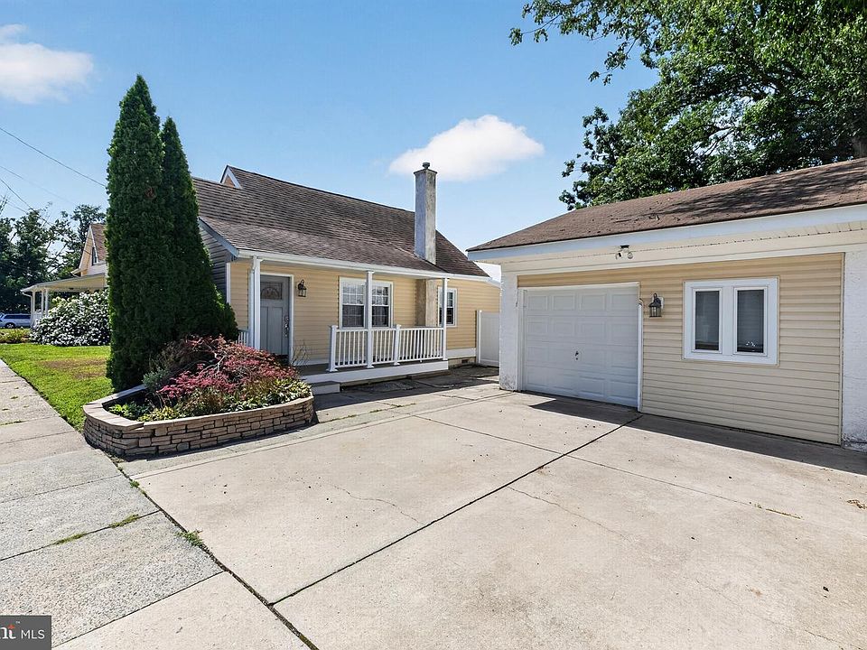 1st image of 609 Schaeffer Ave