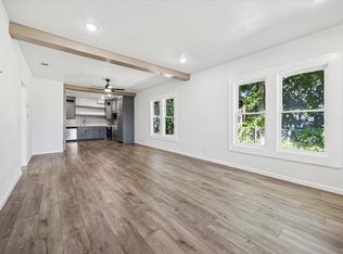 807 W Morphy St, Fort Worth, TX 76104