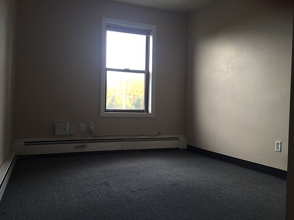 3rd image of 302 Atwells Ave APT 3
