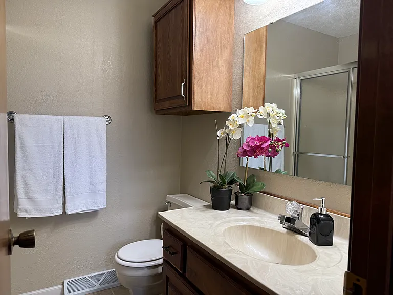 5406 SW 11th St — Photo 16