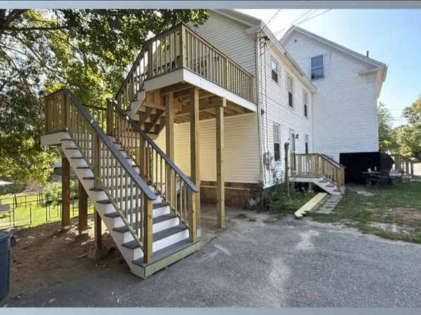 27 Beacon St Unit 2, Bath, ME 04530
