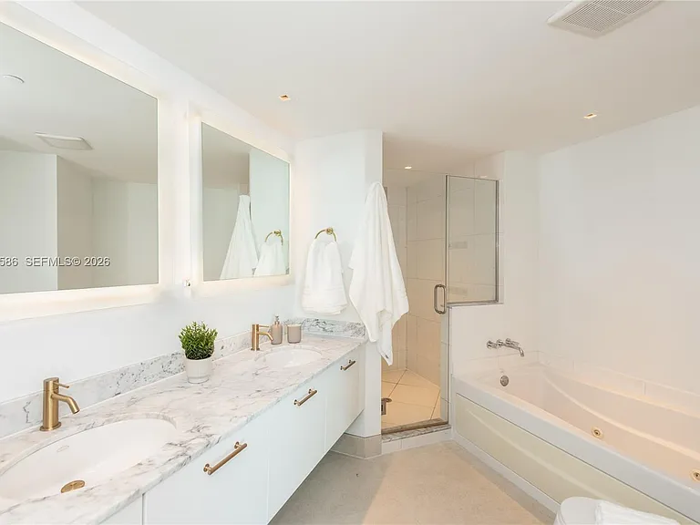 500 Brickell Ave #3802 — Photo 14
