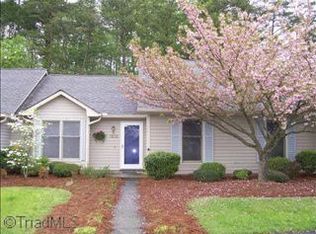 1230 Watermark Ct, High Point, NC 27265