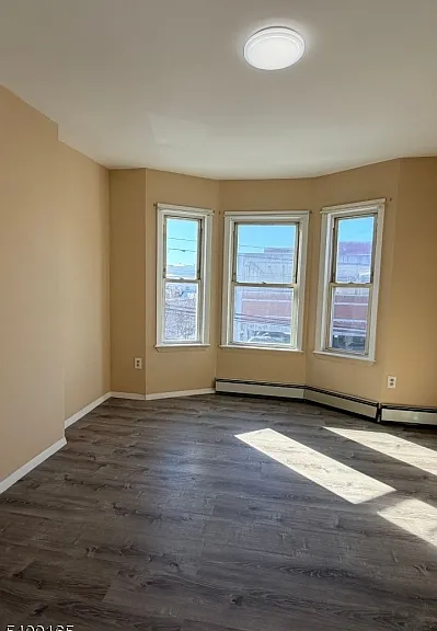 207 Sussex Ave #4 — Photo 8