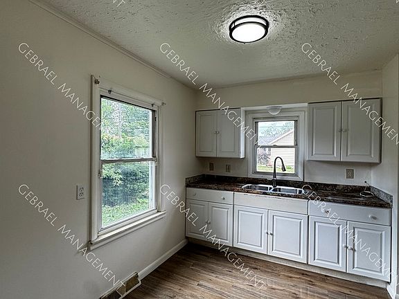 2nd image of 3501 Brunswick Ave