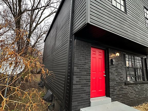 4th image of 4137 Lee Ave