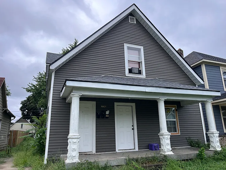 226 N Belleview Pl #C — Photo 1