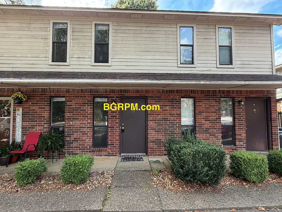 2120 Northeastern Ave