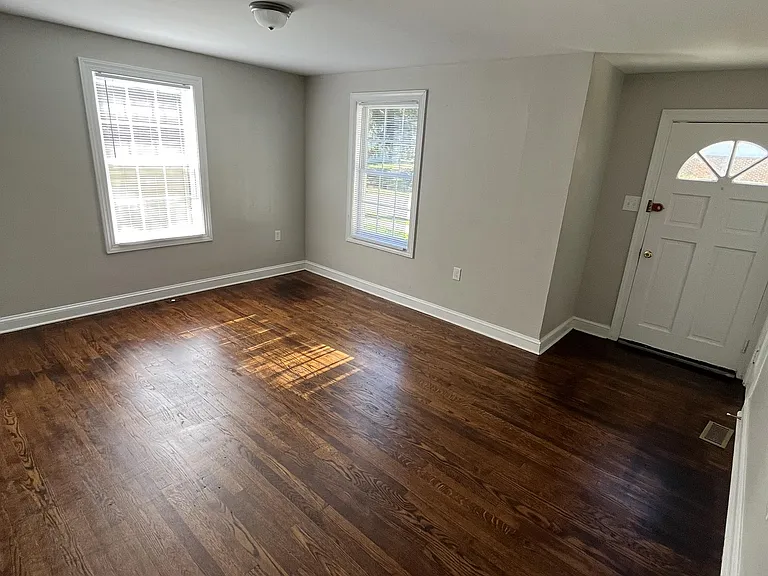 332 Shawnee Ave — Photo 3