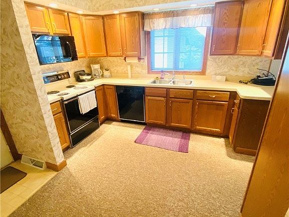 5th image of 276 S Bayshore Dr