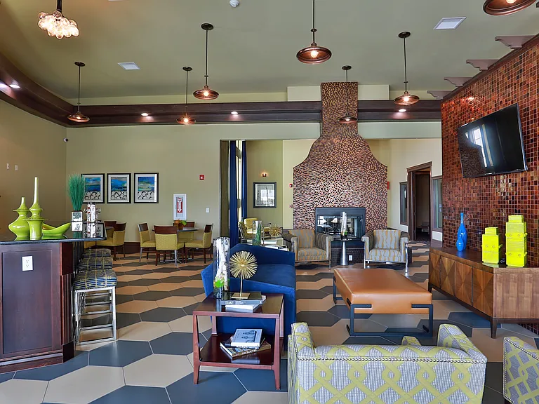Bella Estancias Apartment Homes — Photo 30