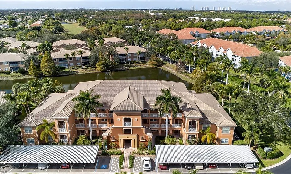 9601 Spanish Moss Way #3624