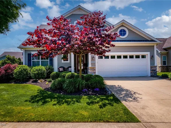 8288 Baythorne Dr, Mentor, OH 44060
