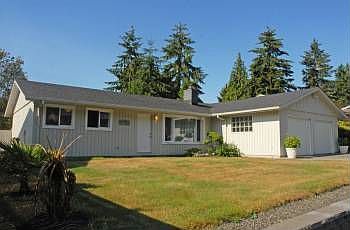 1st image of 3871 NE Pinecone Dr