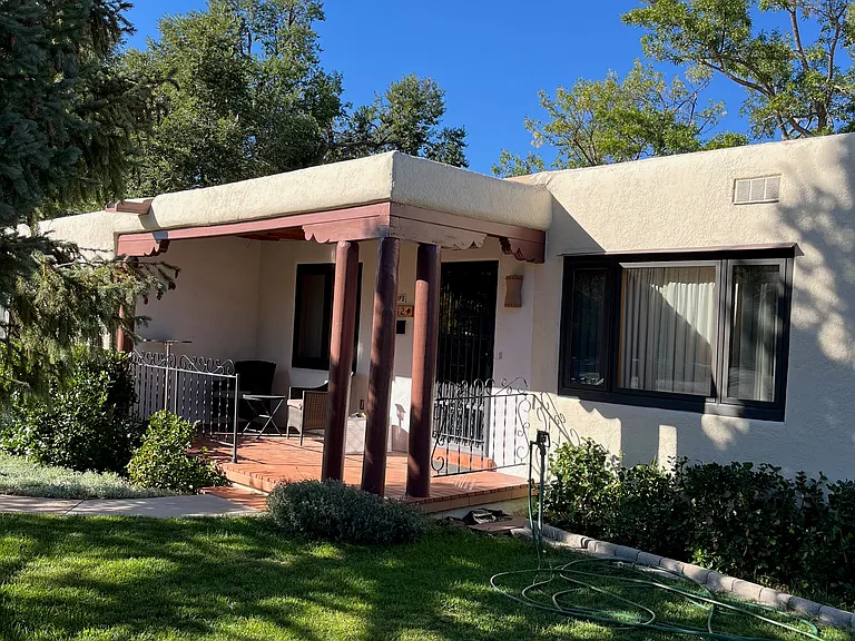 1052 Osage Cir — Photo 1