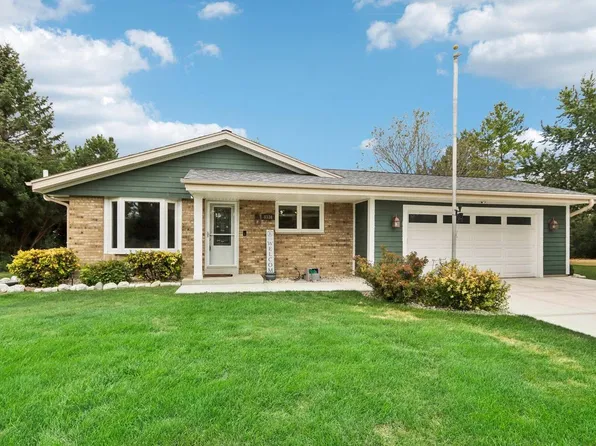 8336 Stonegate ROAD, Waterford, WI 53185