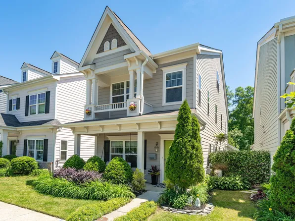 1726 Main Divide Dr, Wake Forest, NC 27587