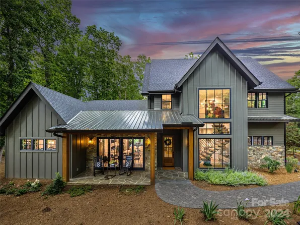 103 Little Cherokee Rdg, Hendersonville, NC 28739