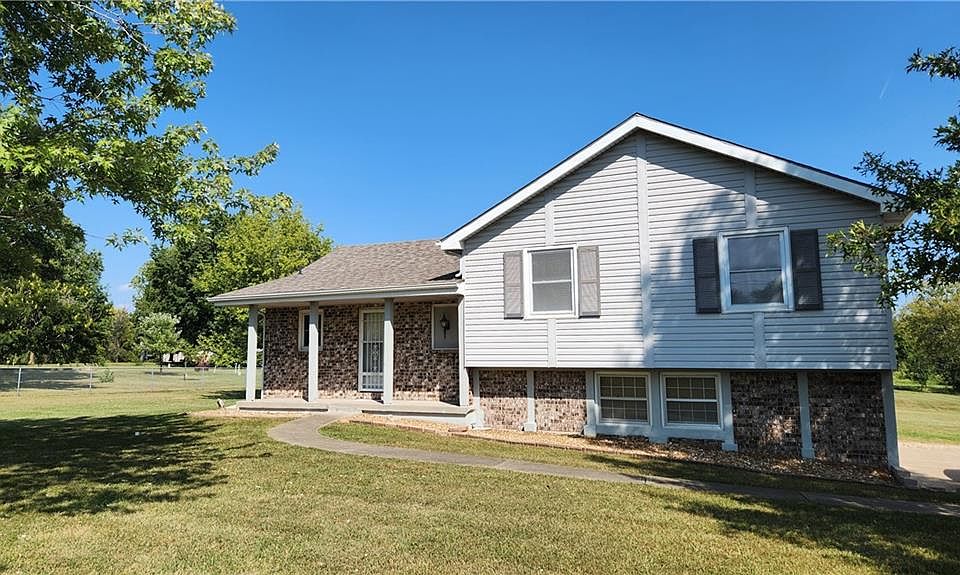 1st image of 20405 S Cottonwood Dr