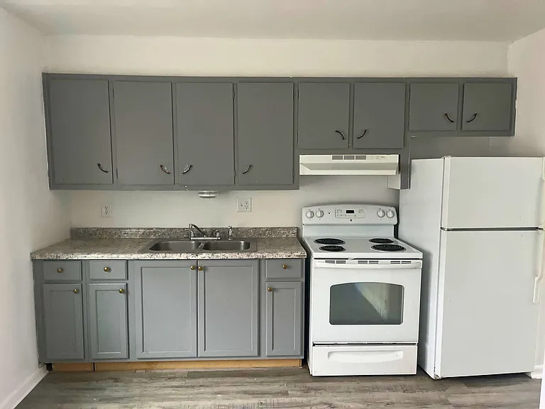 100 Navaho Ct — Photo 3